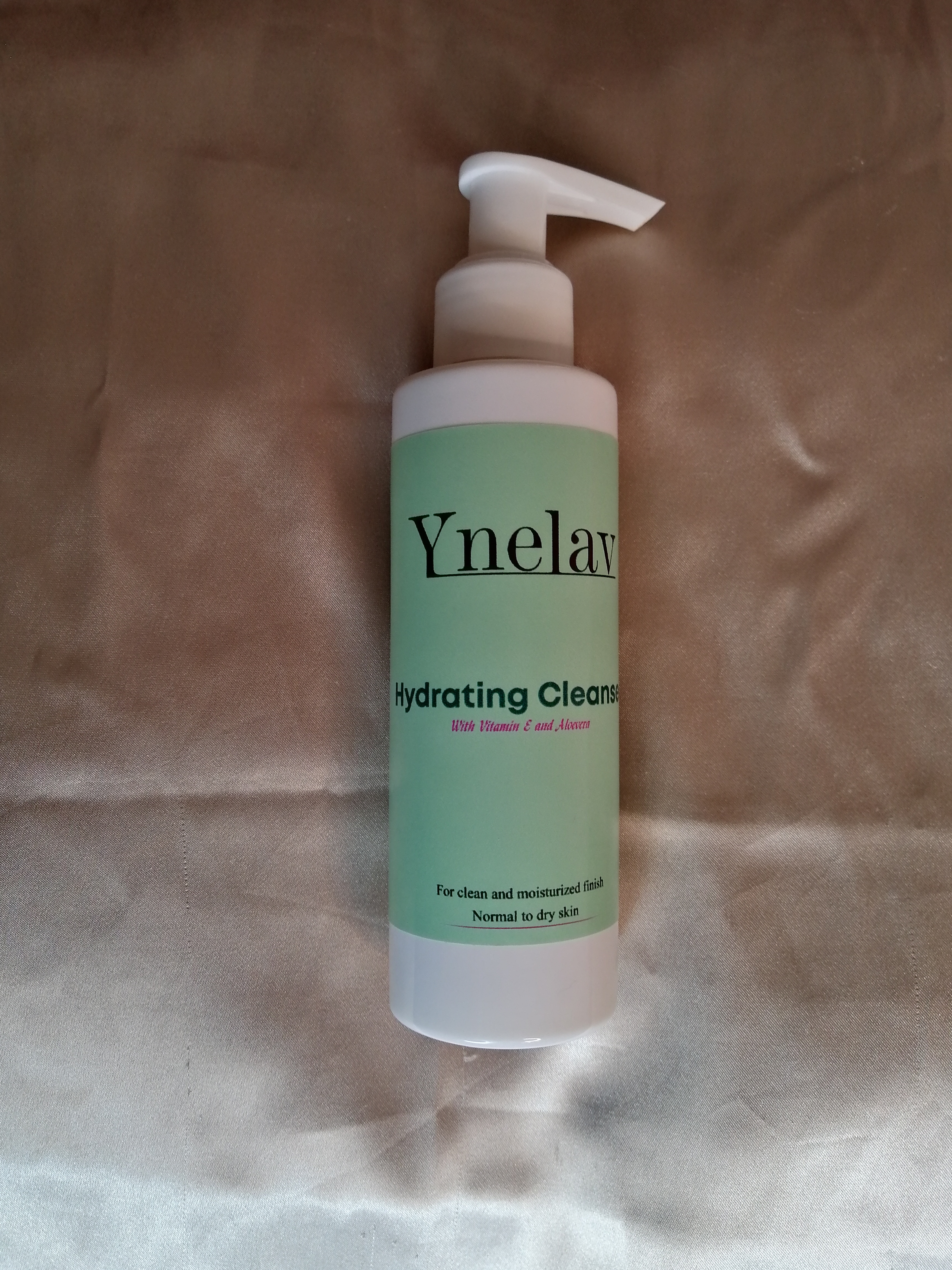 Ynelav Hydrating Cleanser